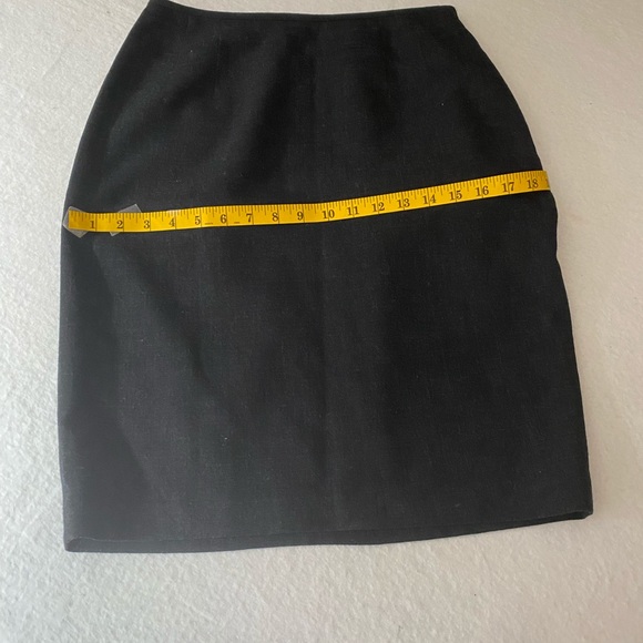 Vintage  - Linda Allard Ellen Tracey 100% Wool Pencil Skirt. - Picture 3 of 9